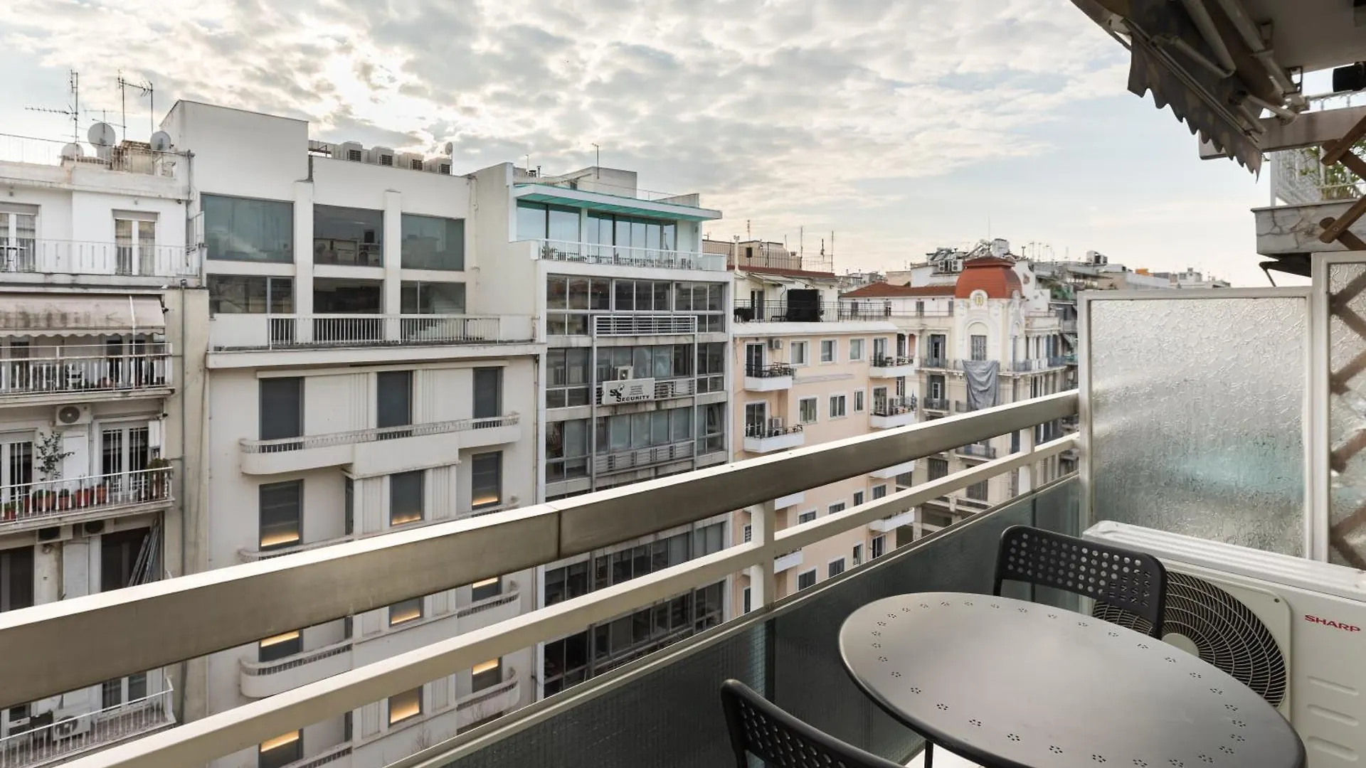 #Nereids Apts By Halu! Apartments Θεσσαλονίκη
